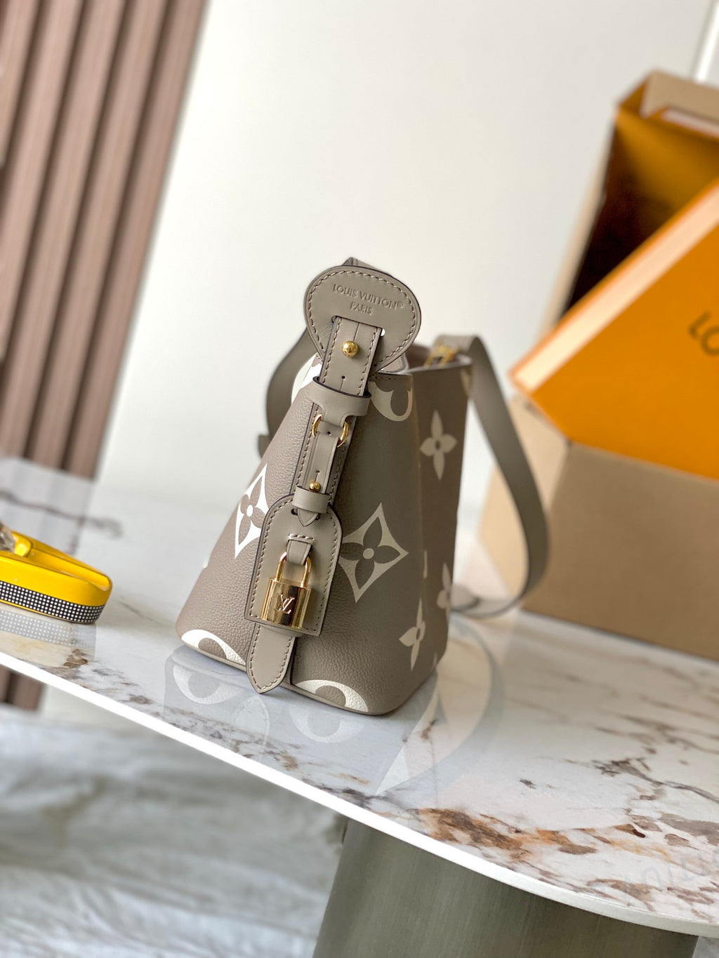 LOUIS VUITTON- LV bag