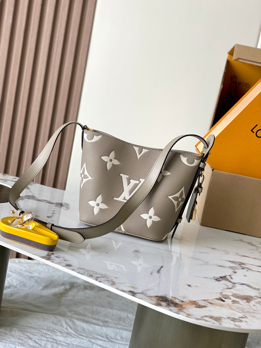 LOUIS VUITTON- LV bag