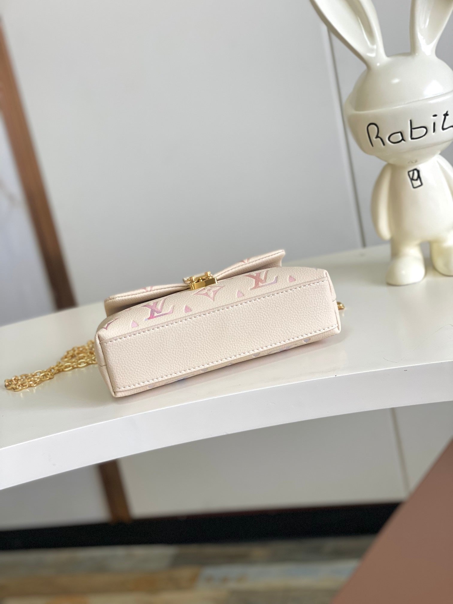 LOUIS VUITTON- LV bag