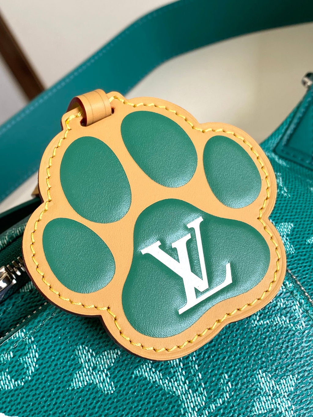 LOUIS VUITTON- LV bag