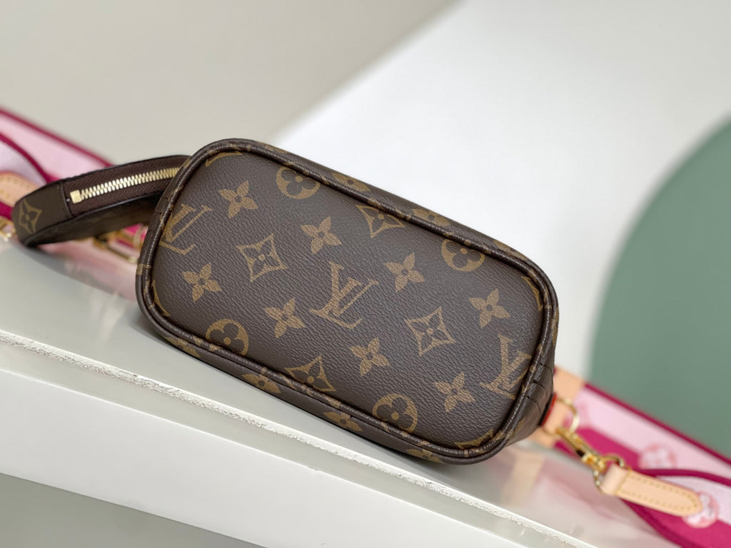 LOUIS VUITTON- LV bag
