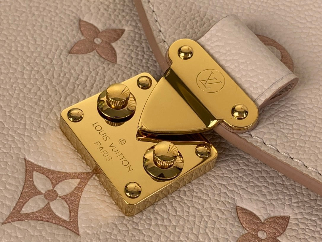 LOUIS VUITTON- LV bag