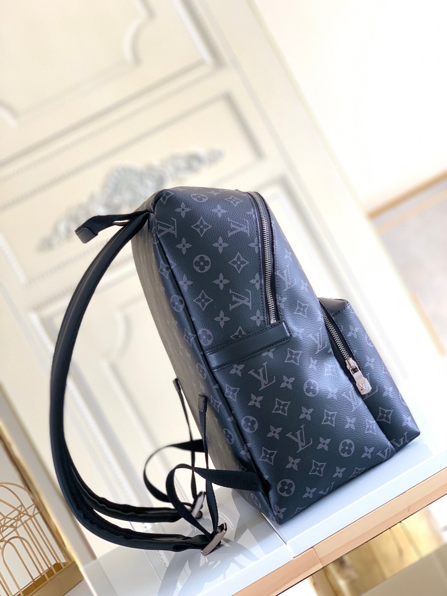 LOUIS VUITTON- LV bag