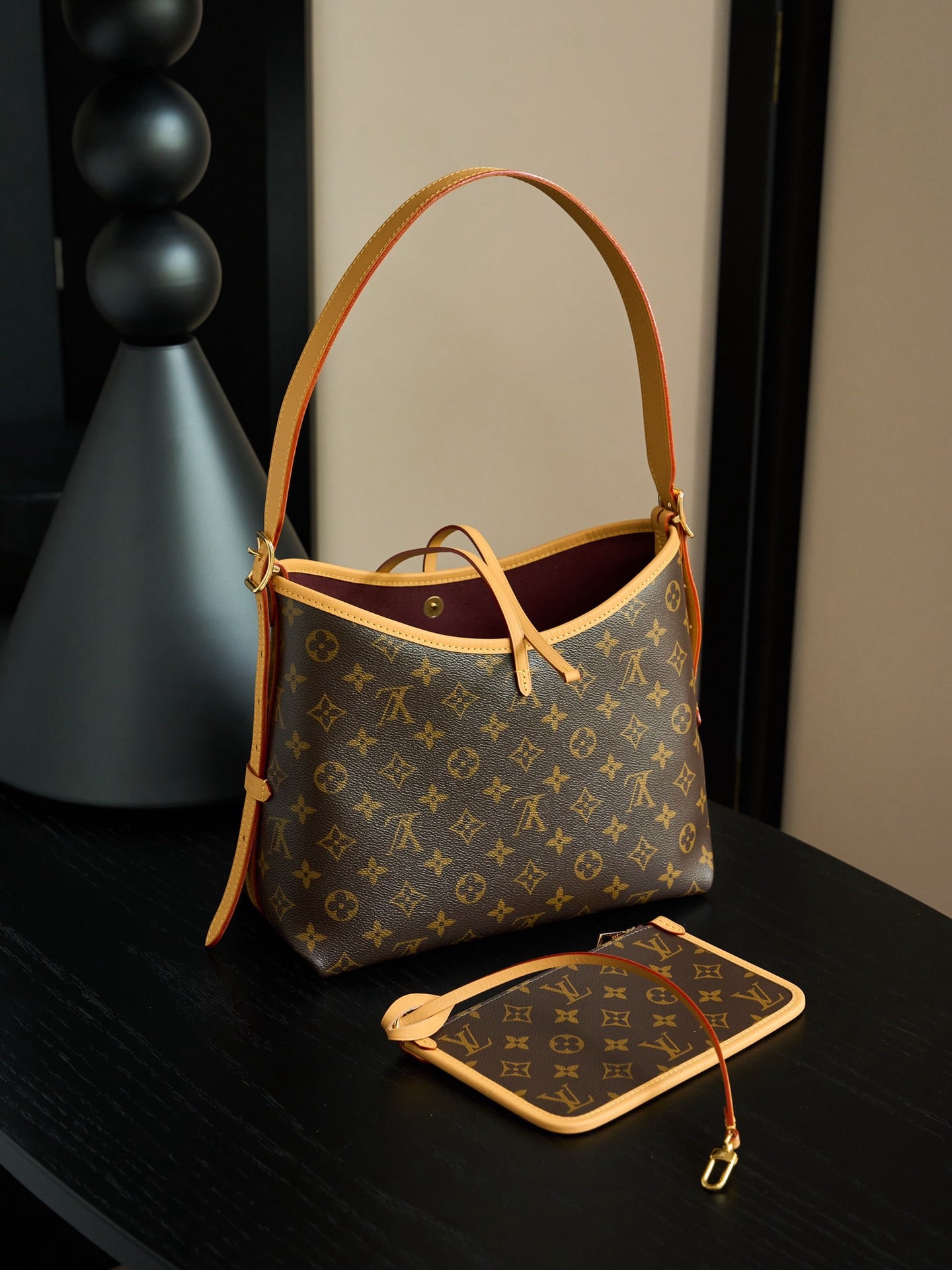 LOUIS VUITTON- LV bag