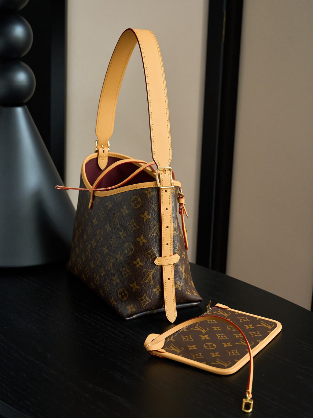LOUIS VUITTON- LV bag
