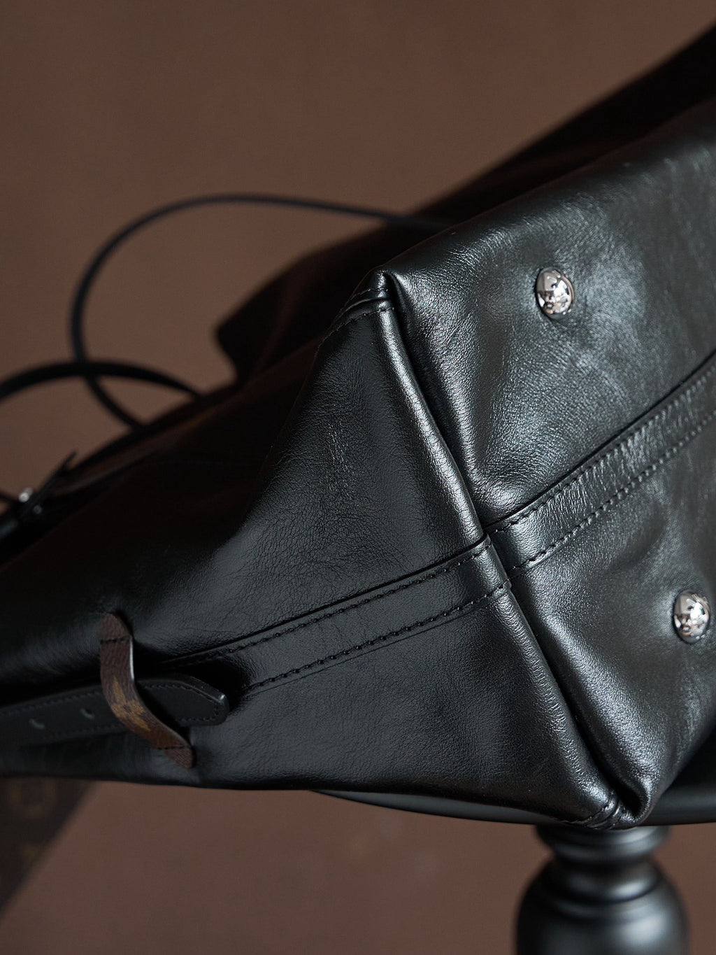 LOUIS VUITTON- LV bag