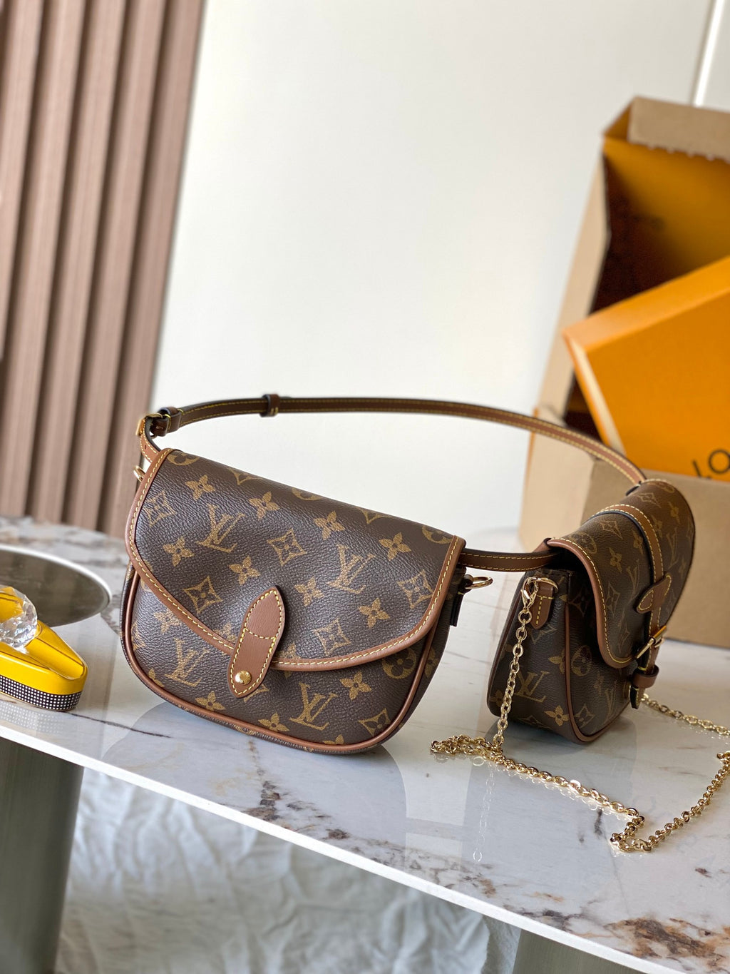 LOUIS VUITTON- LV bag