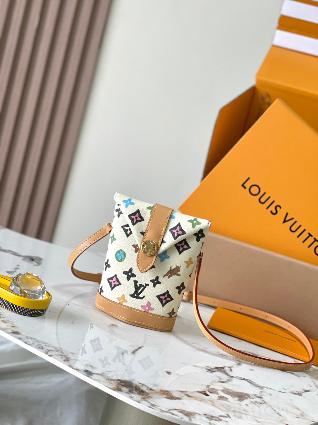 LOUIS VUITTON- LV bag