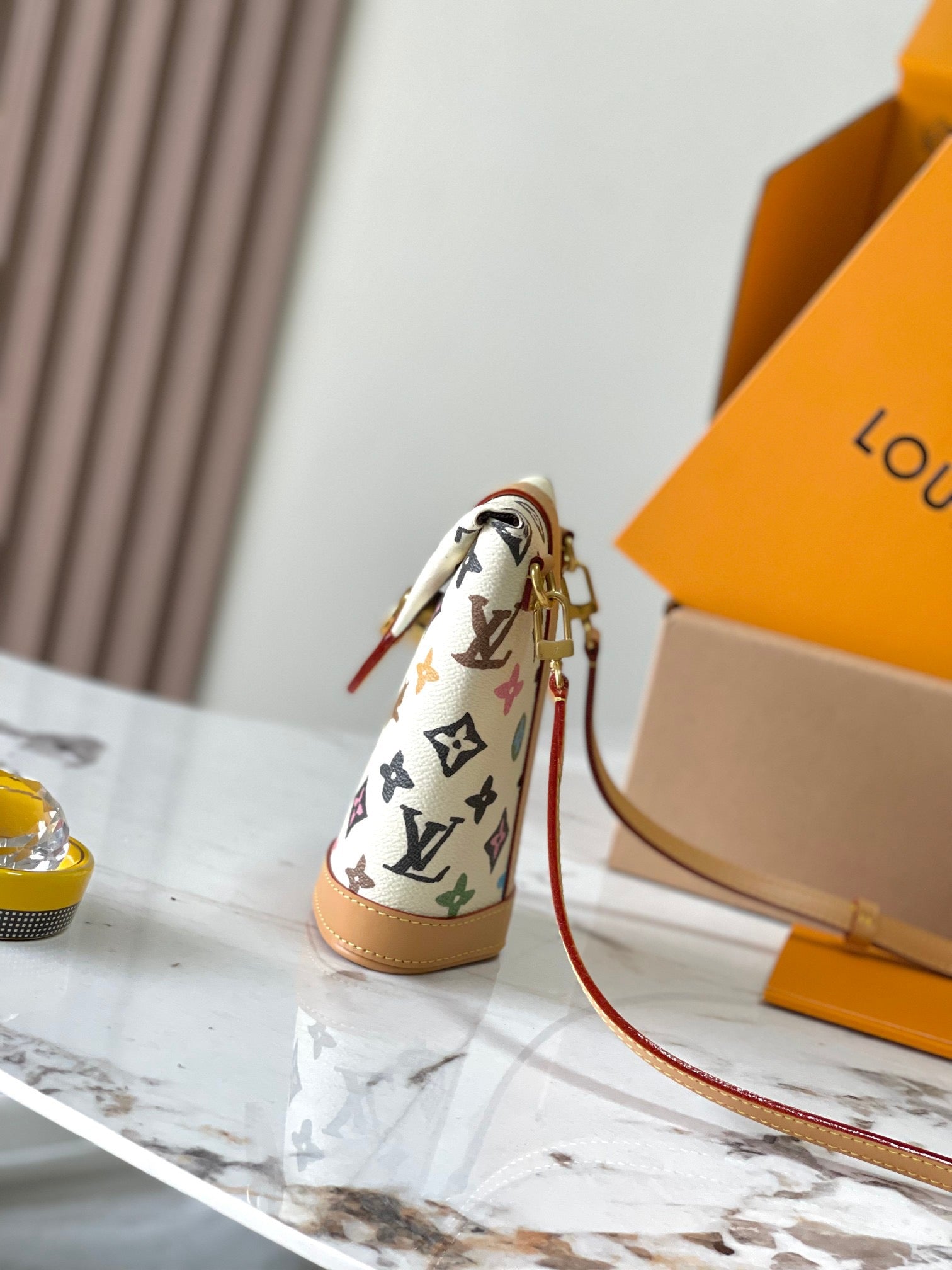 LOUIS VUITTON- LV bag