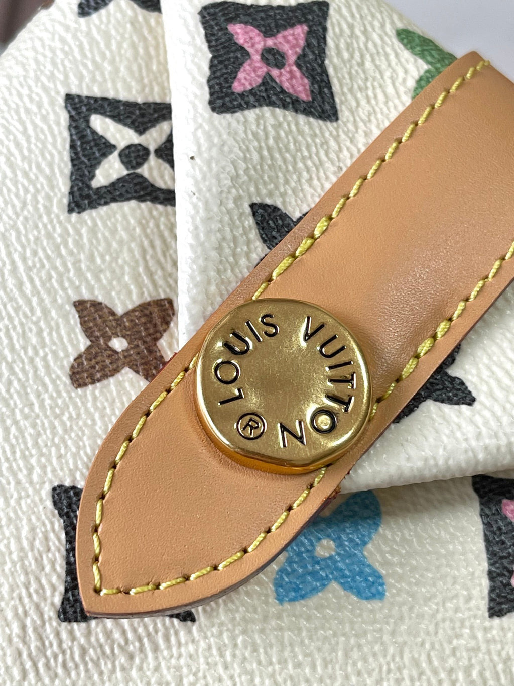 LOUIS VUITTON- LV bag