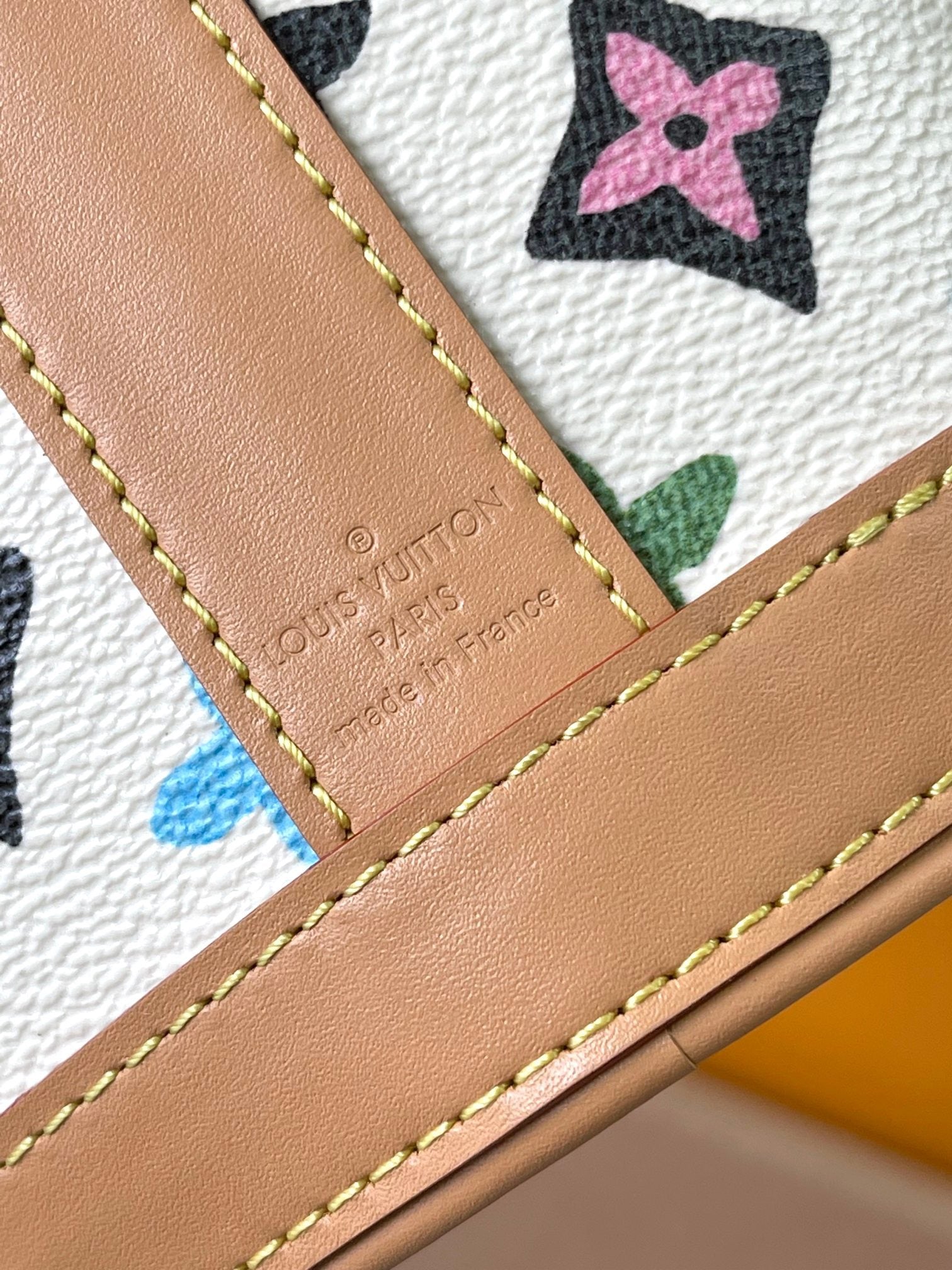 LOUIS VUITTON- LV bag