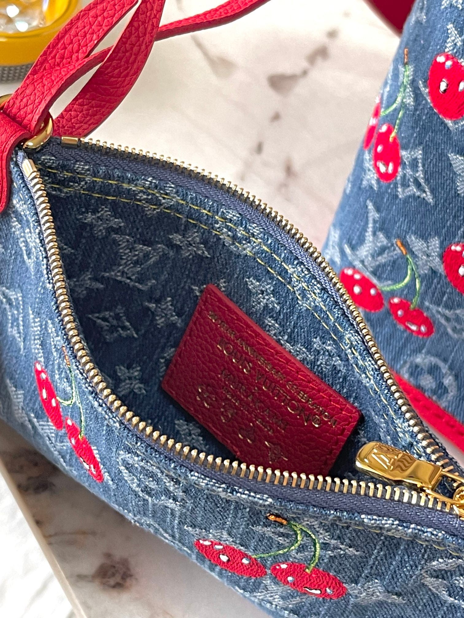 LOUIS VUITTON- LV bag