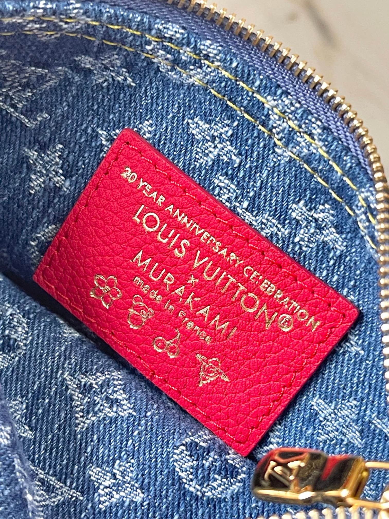 LOUIS VUITTON- LV bag