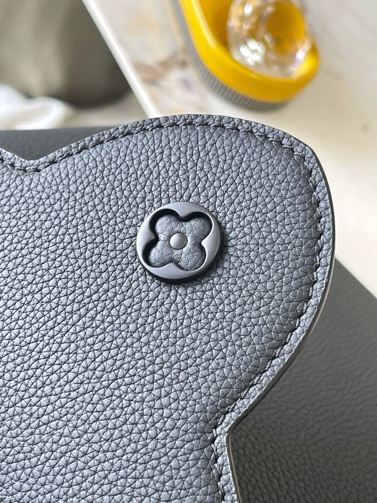 LOUIS VUITTON- LV bag