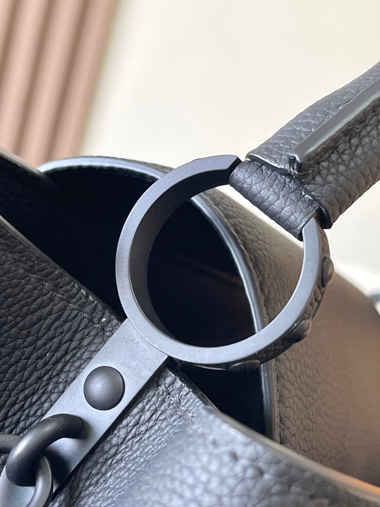 LOUIS VUITTON- LV bag