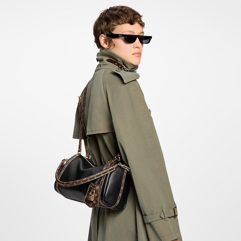 LOUIS VUITTON- LV bag