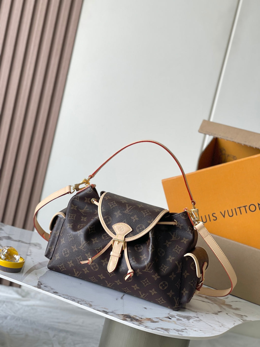 LOUIS VUITTON- LV bag