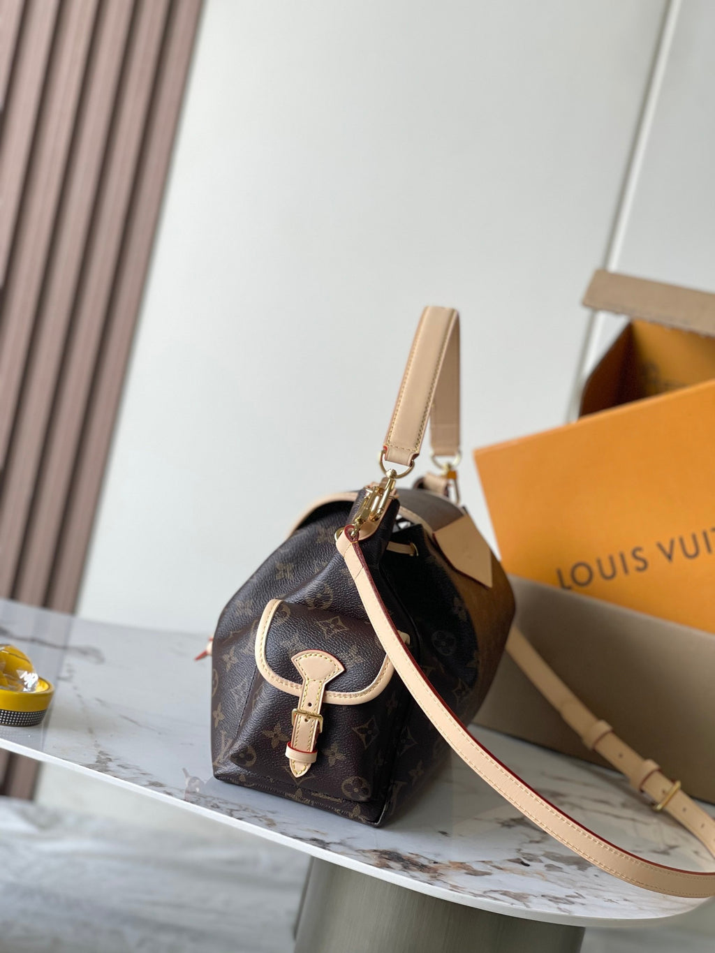 LOUIS VUITTON- LV bag