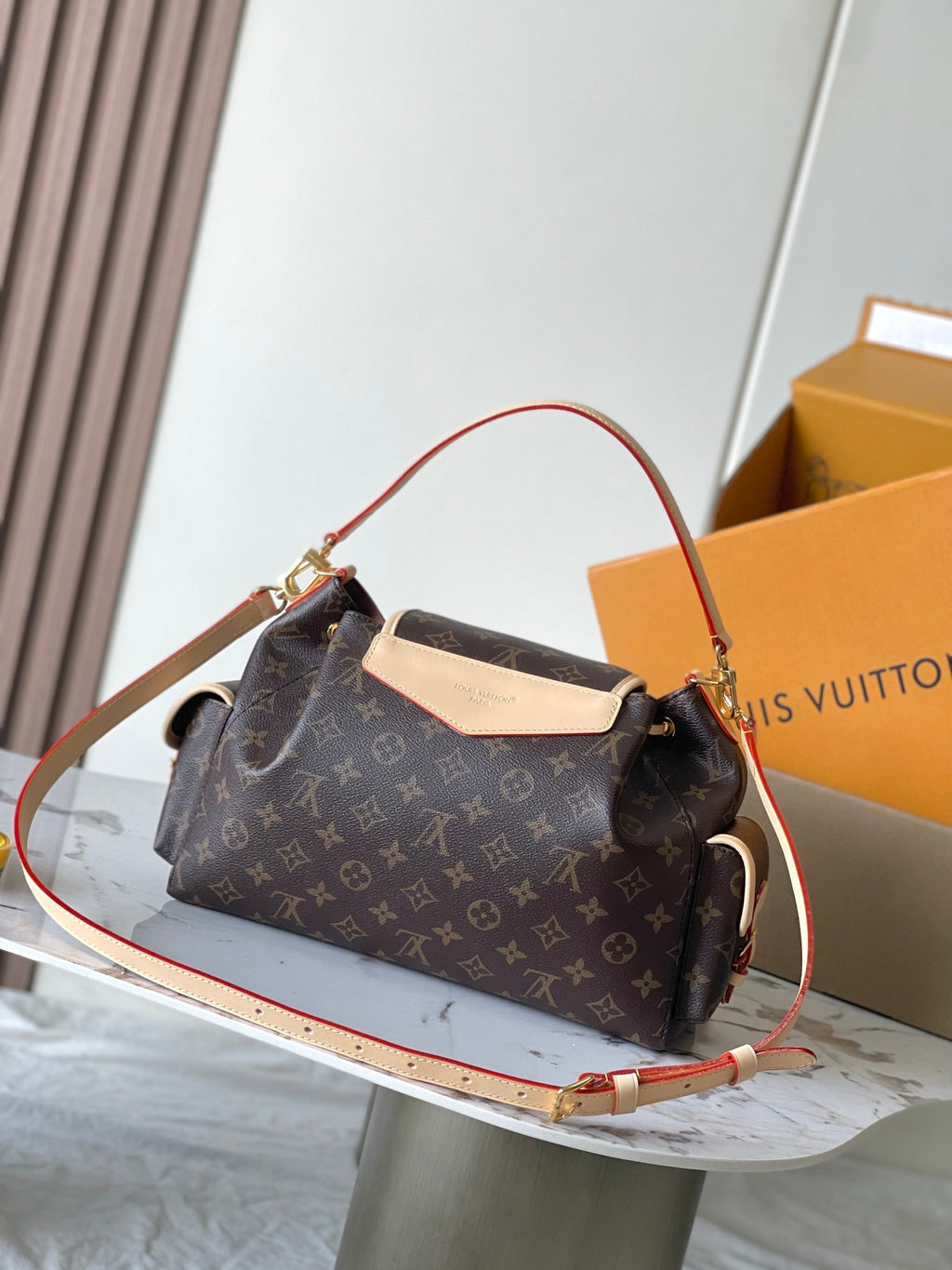LOUIS VUITTON- LV bag