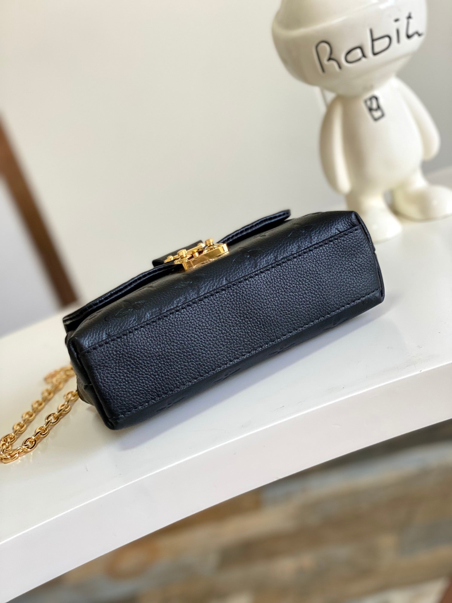 LOUIS VUITTON- LV bag