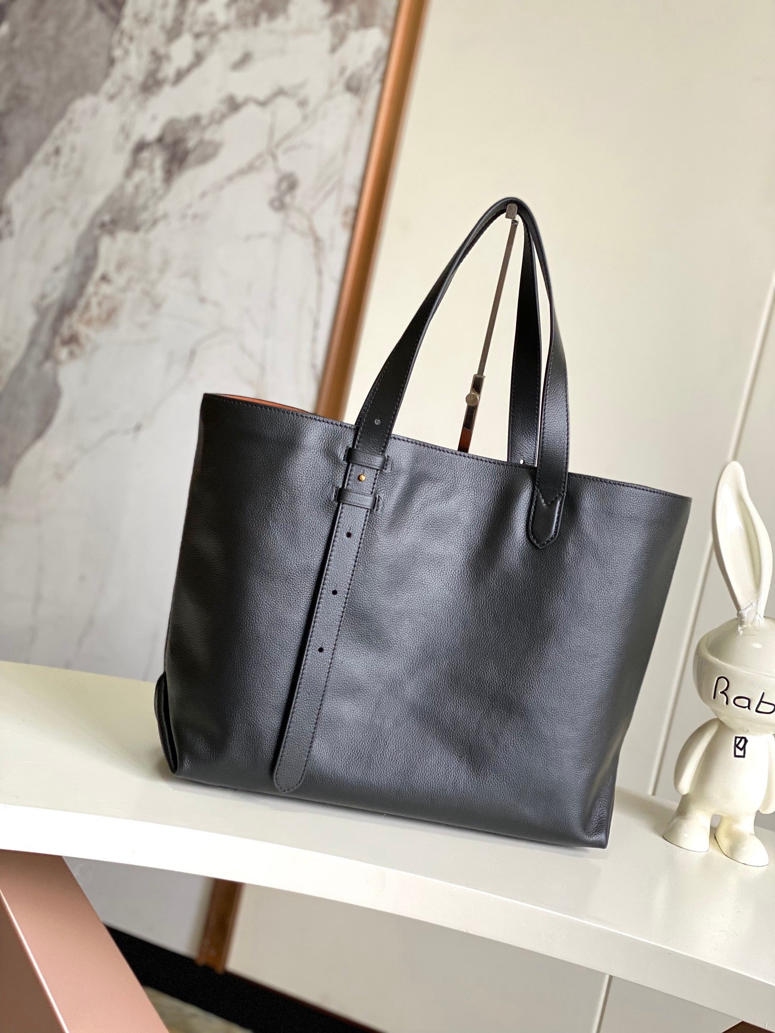 LOUIS VUITTON- LV bag