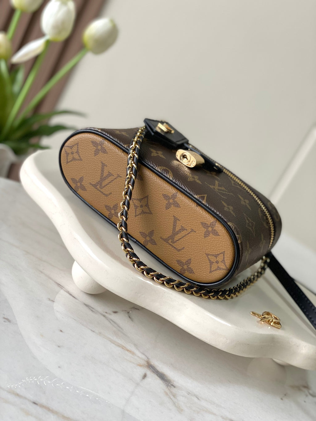 LOUIS VUITTON- LV bag