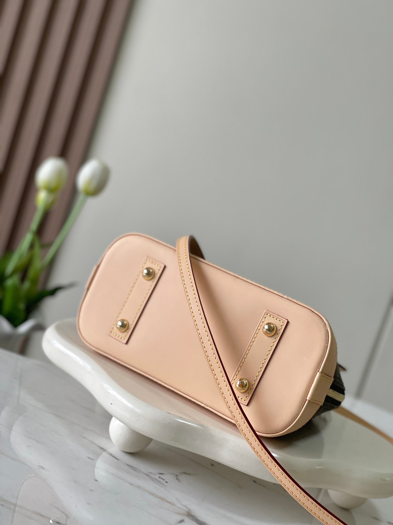 LOUIS VUITTON- LV bag