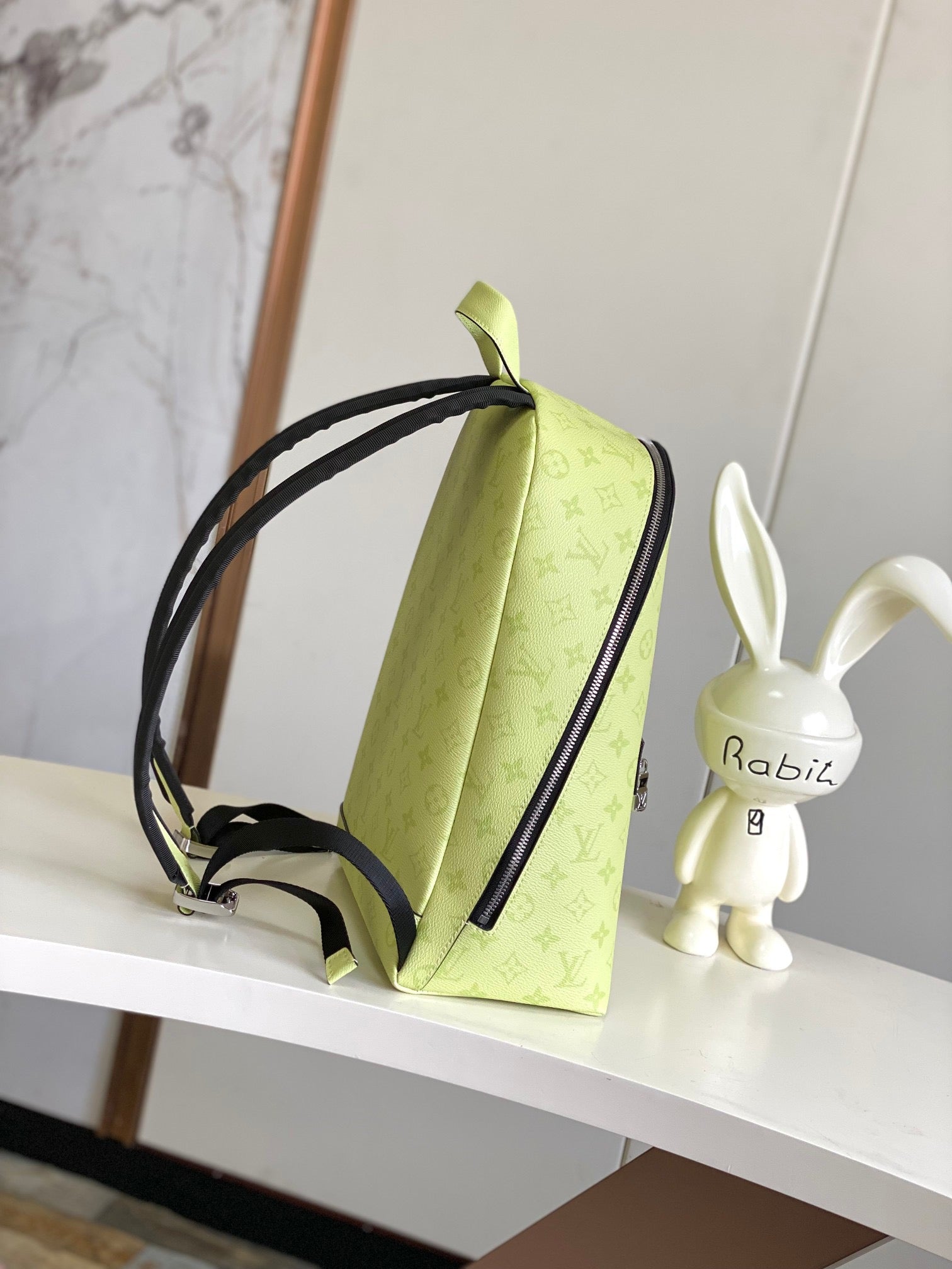 LOUIS VUITTON- LV bag