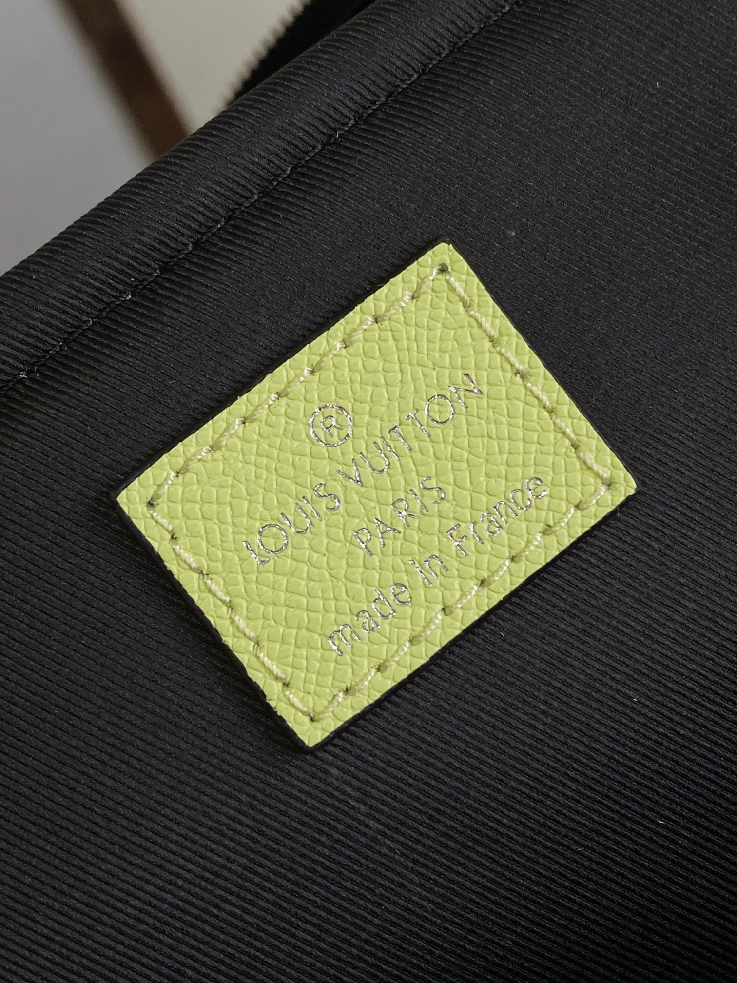 LOUIS VUITTON- LV bag