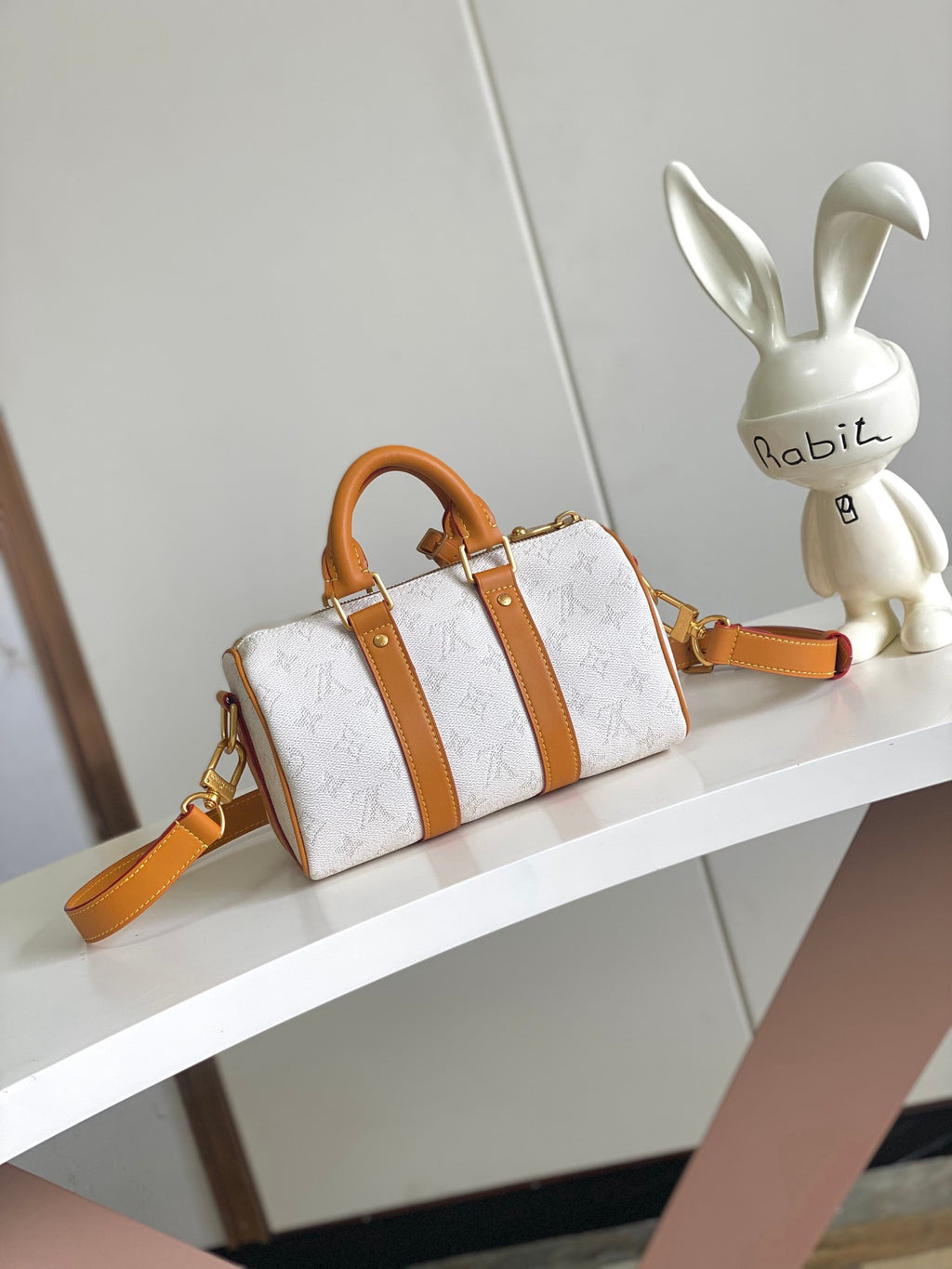 LOUIS VUITTON- LV bag