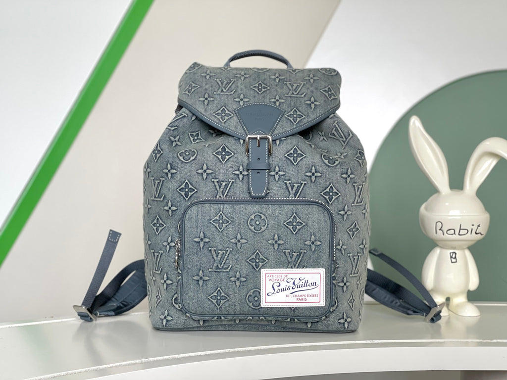 LOUIS VUITTON- LV bag