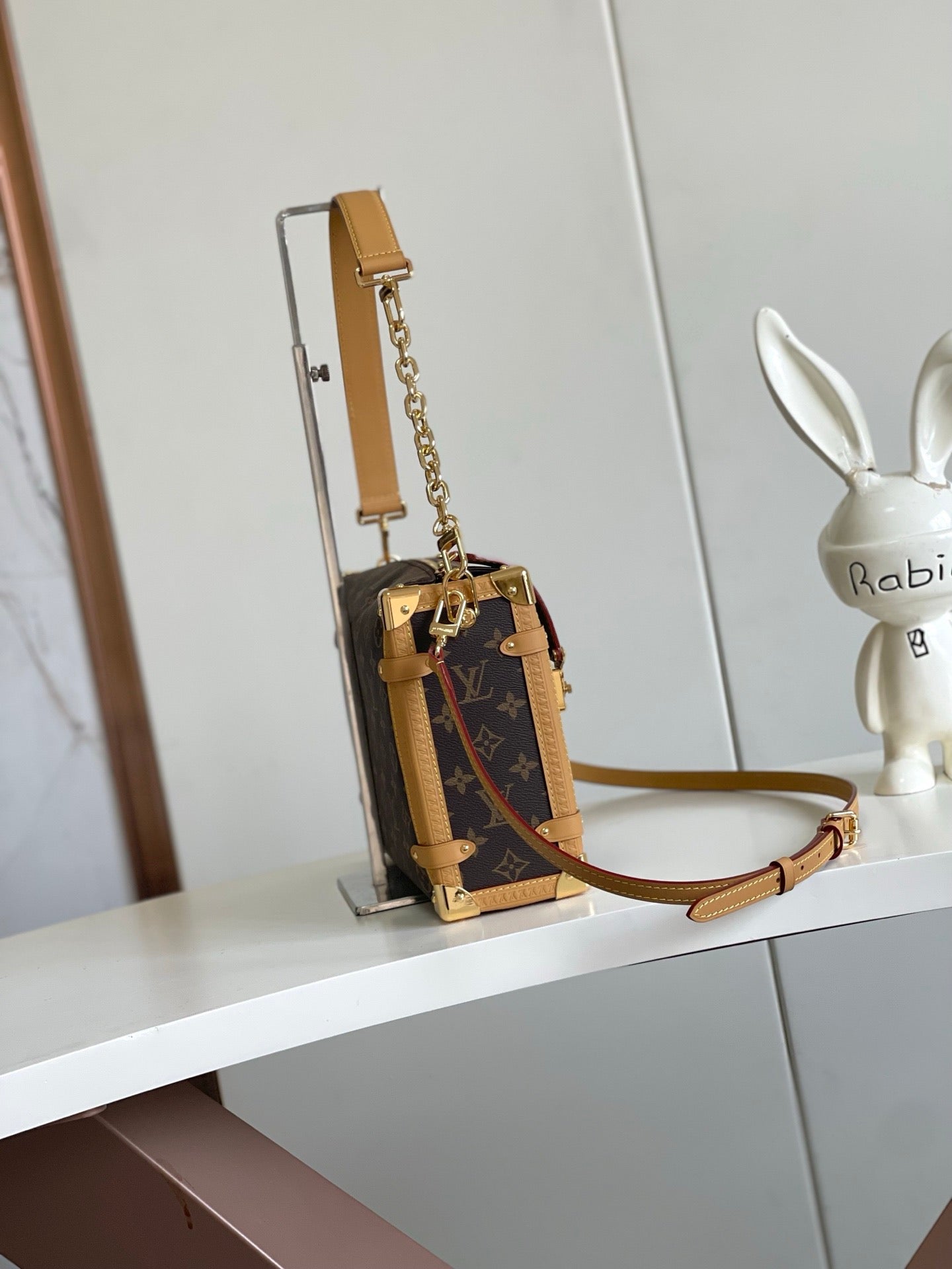 LOUIS VUITTON- LV bag