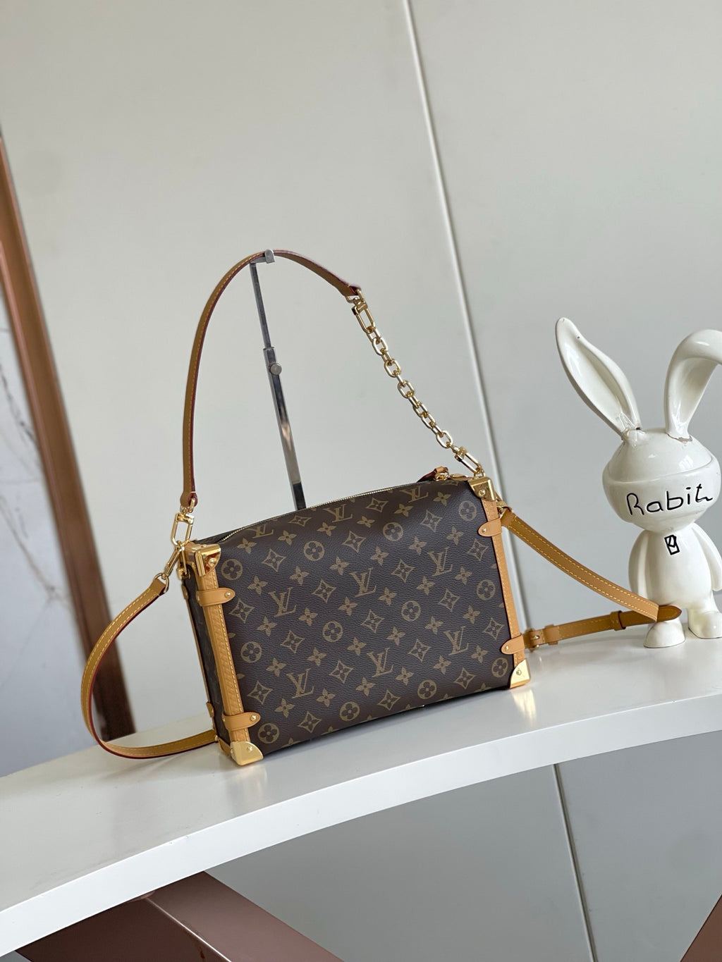 LOUIS VUITTON- LV bag