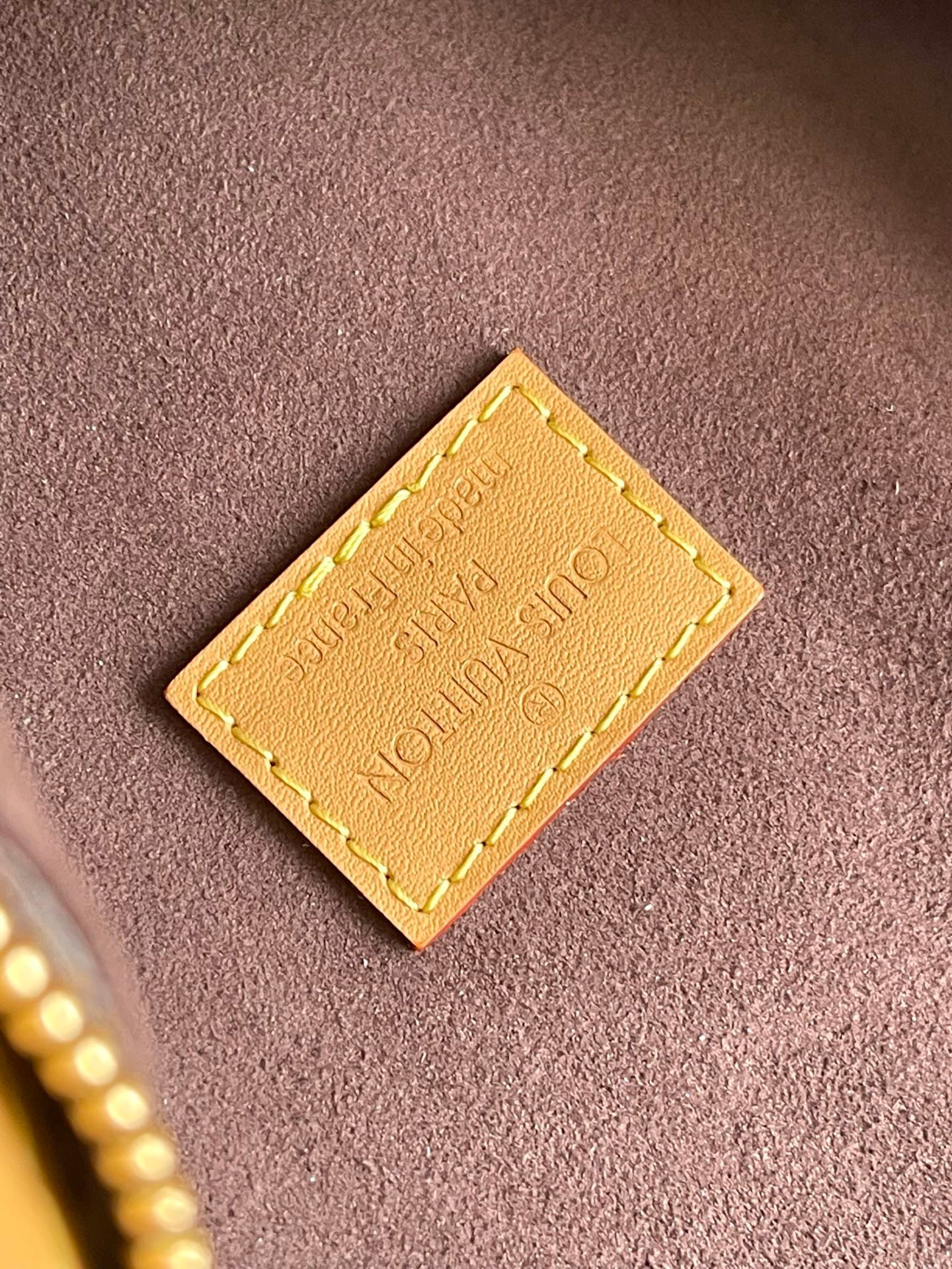 LOUIS VUITTON- LV bag