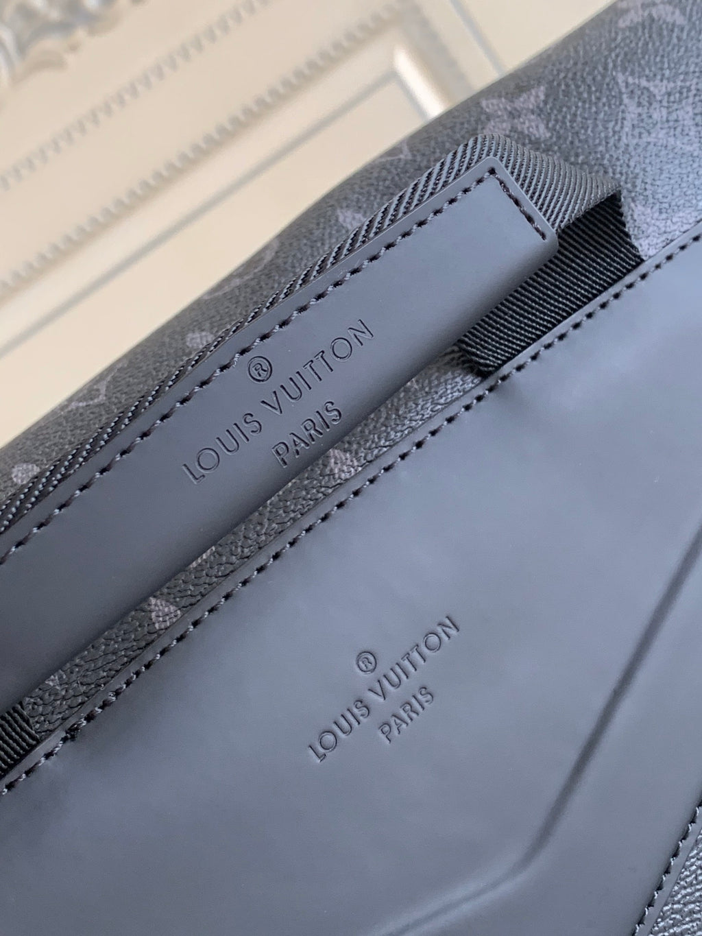 LOUIS VUITTON- LV bag
