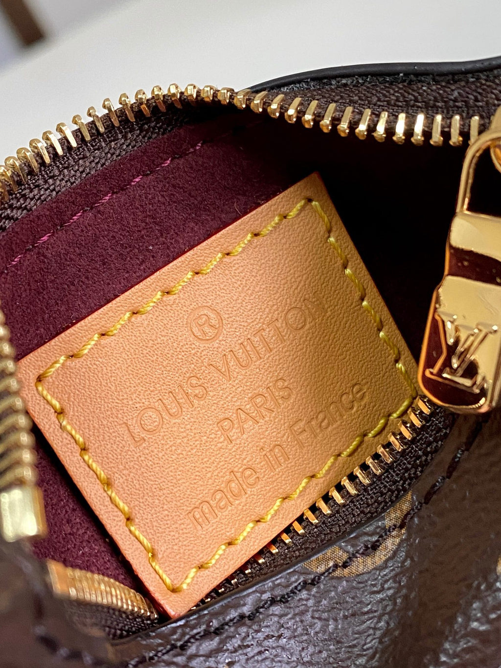 LOUIS VUITTON- LV bag