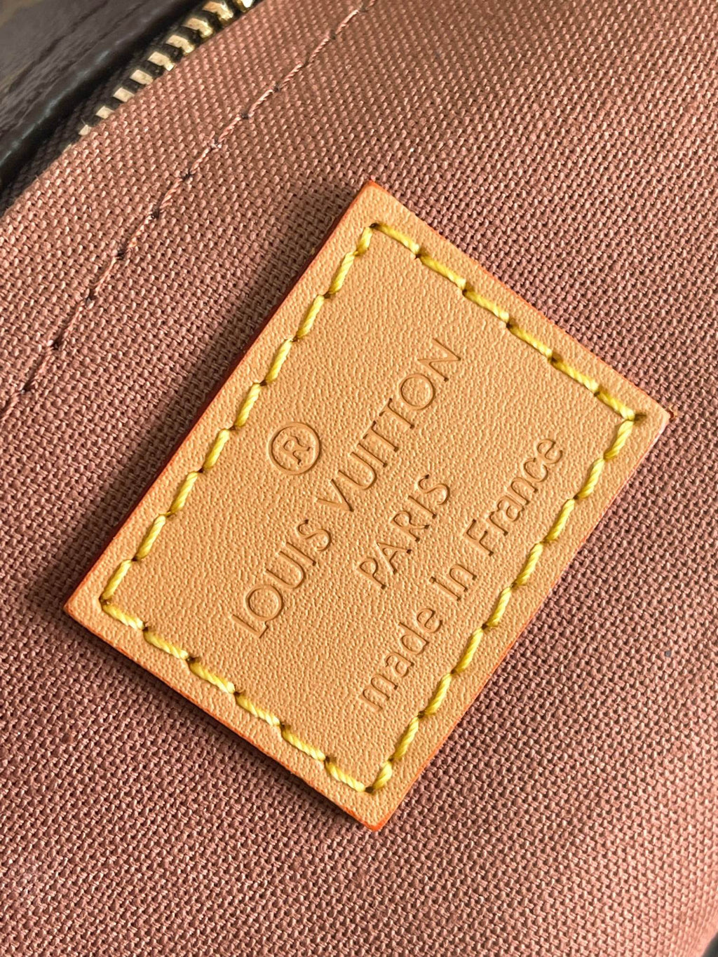 LOUIS VUITTON- LV bag