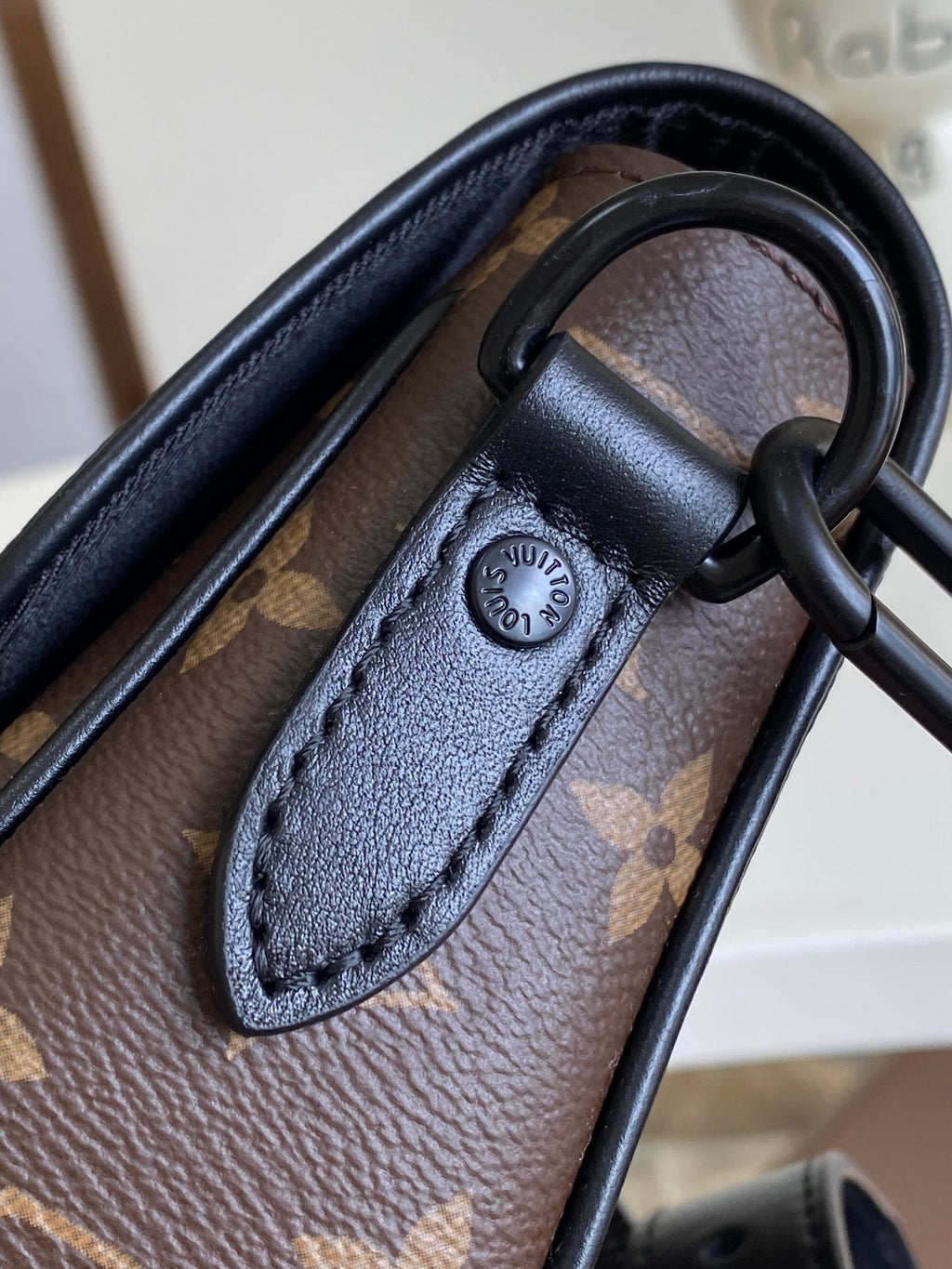 LOUIS VUITTON- LV bag