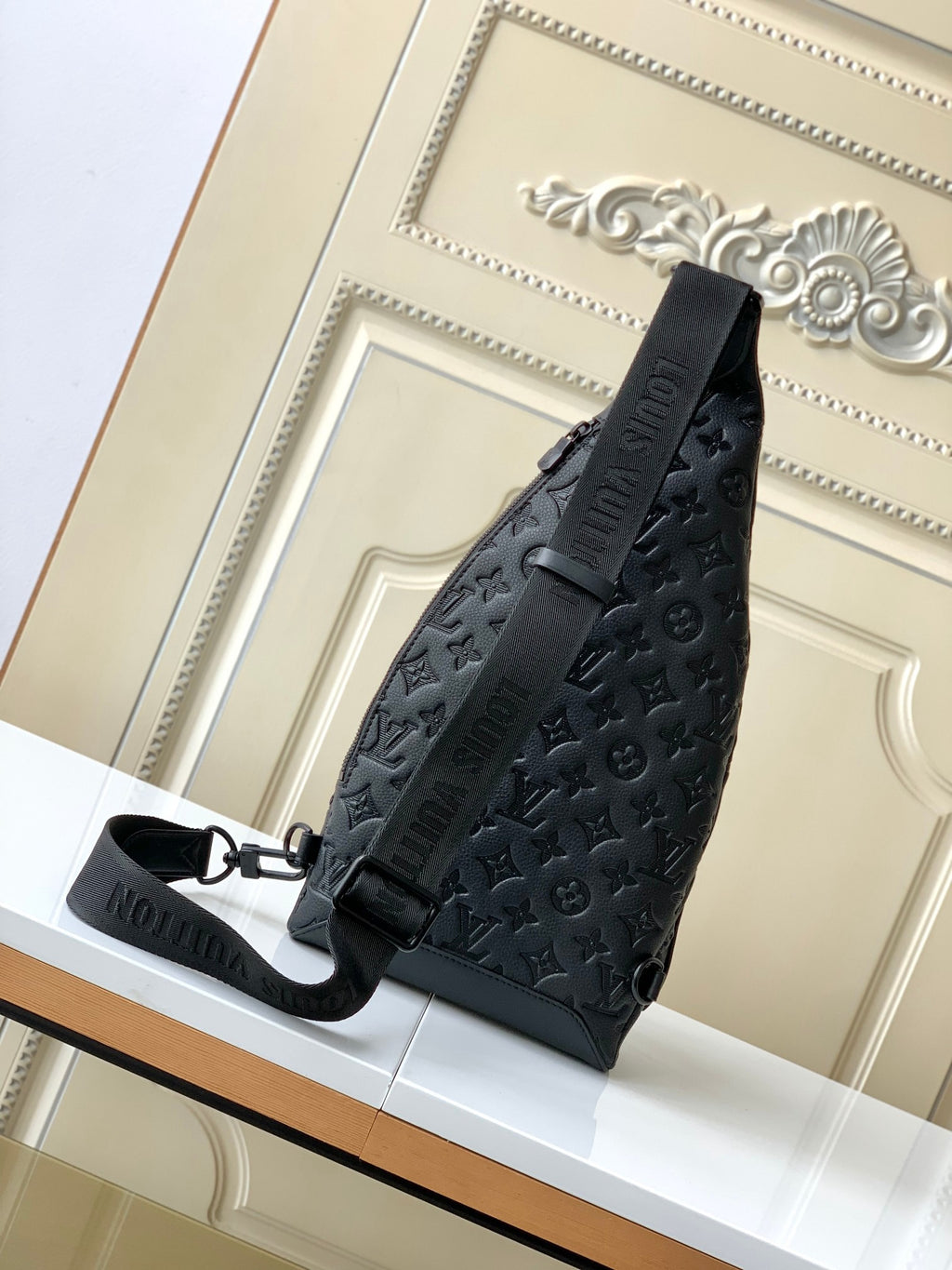 LOUIS VUITTON- LV bag