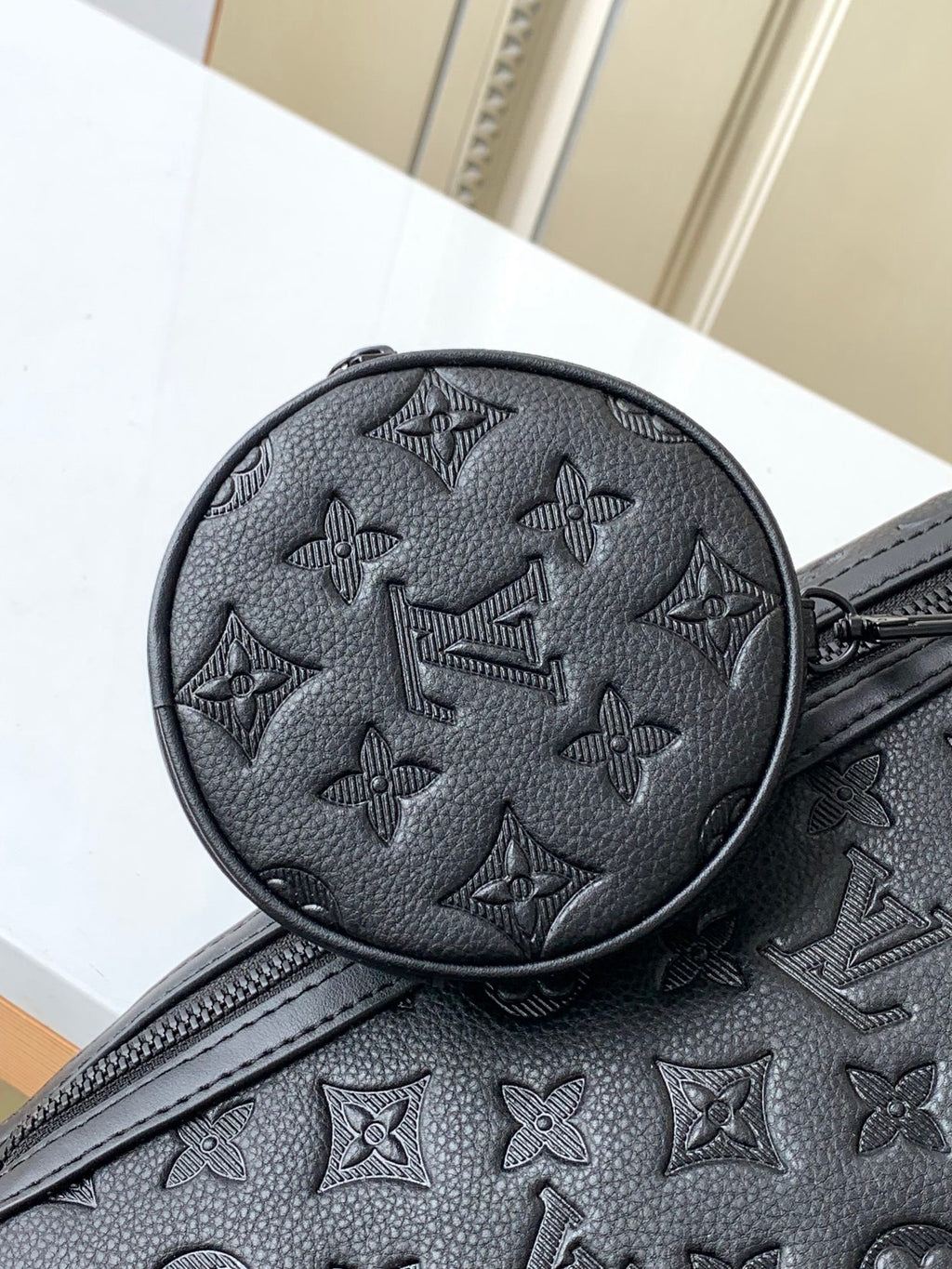 LOUIS VUITTON- LV bag