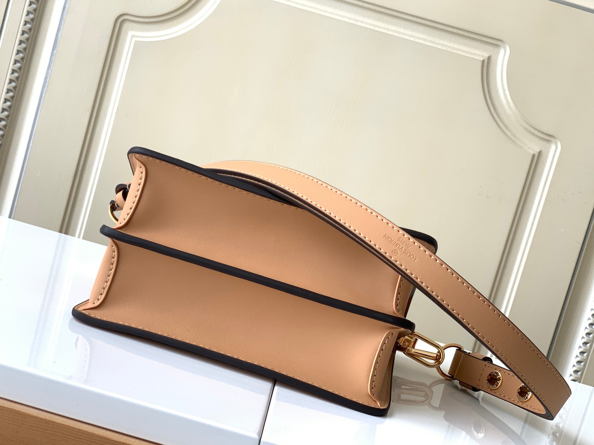 LOUIS VUITTON- LV bag