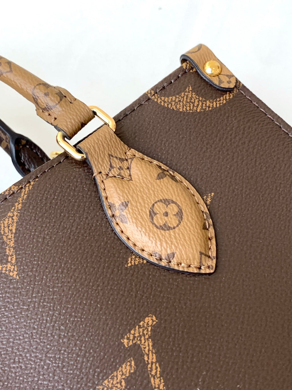 LOUIS VUITTON- LV bag