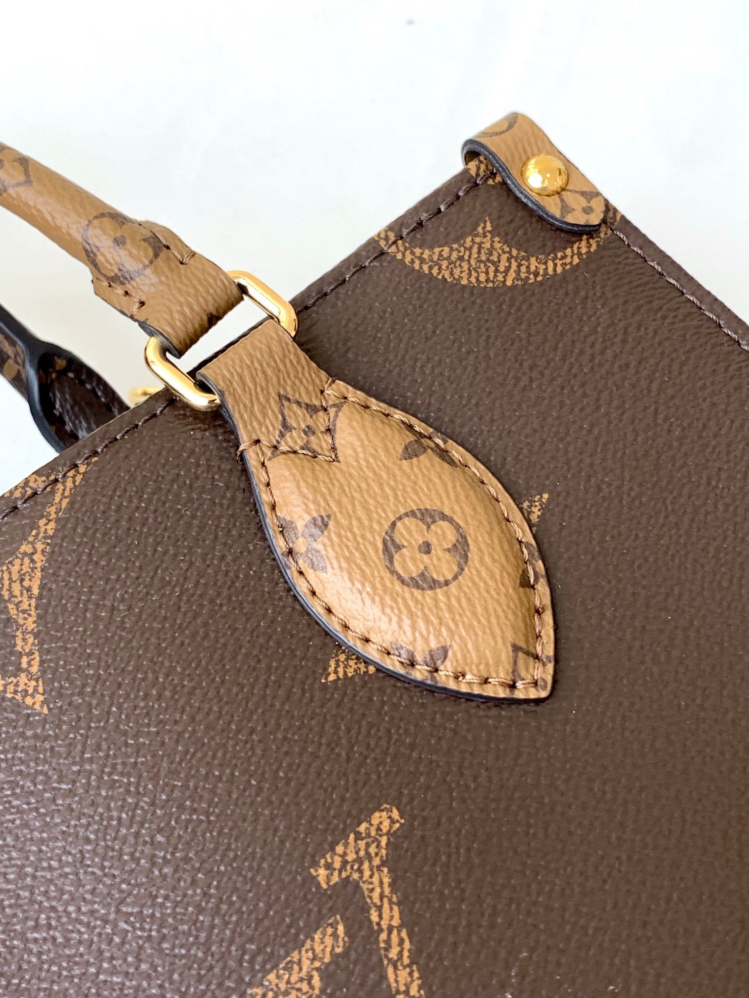 LOUIS VUITTON- LV bag