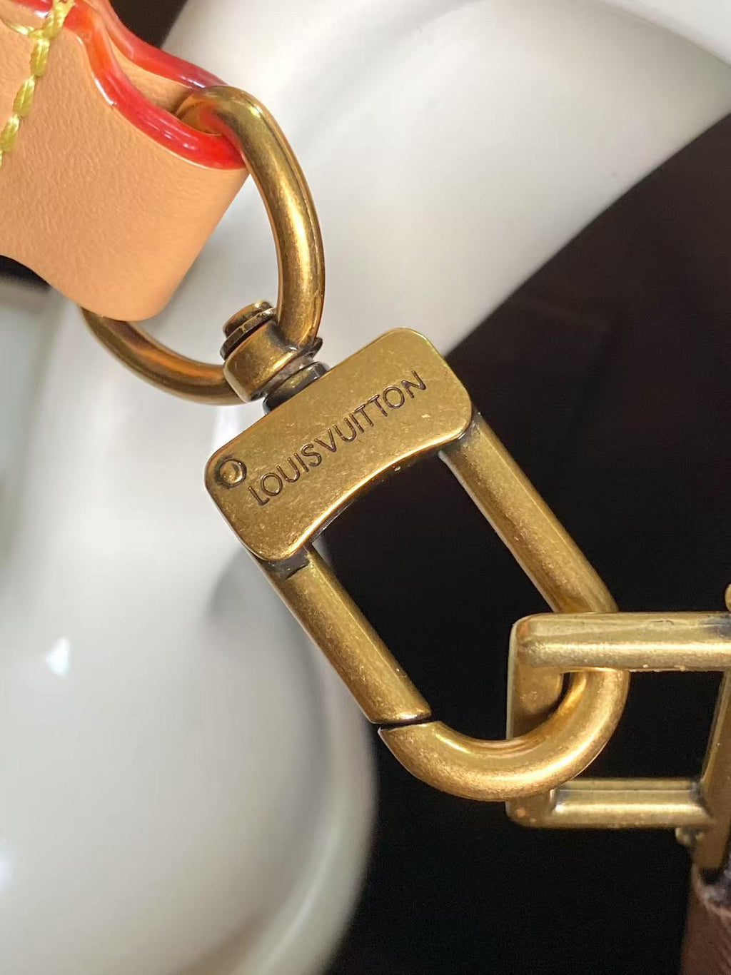 LOUIS VUITTON- LV bag