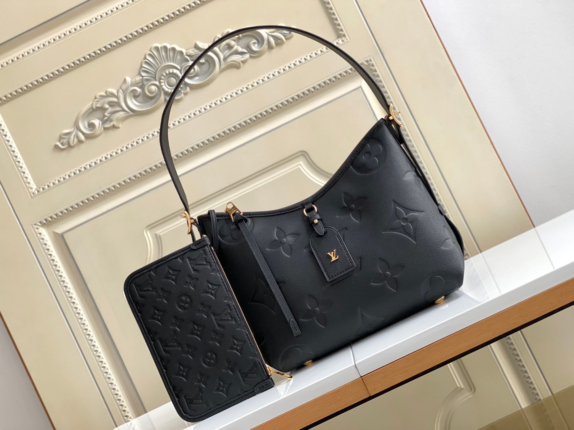 LOUIS VUITTON- LV bag