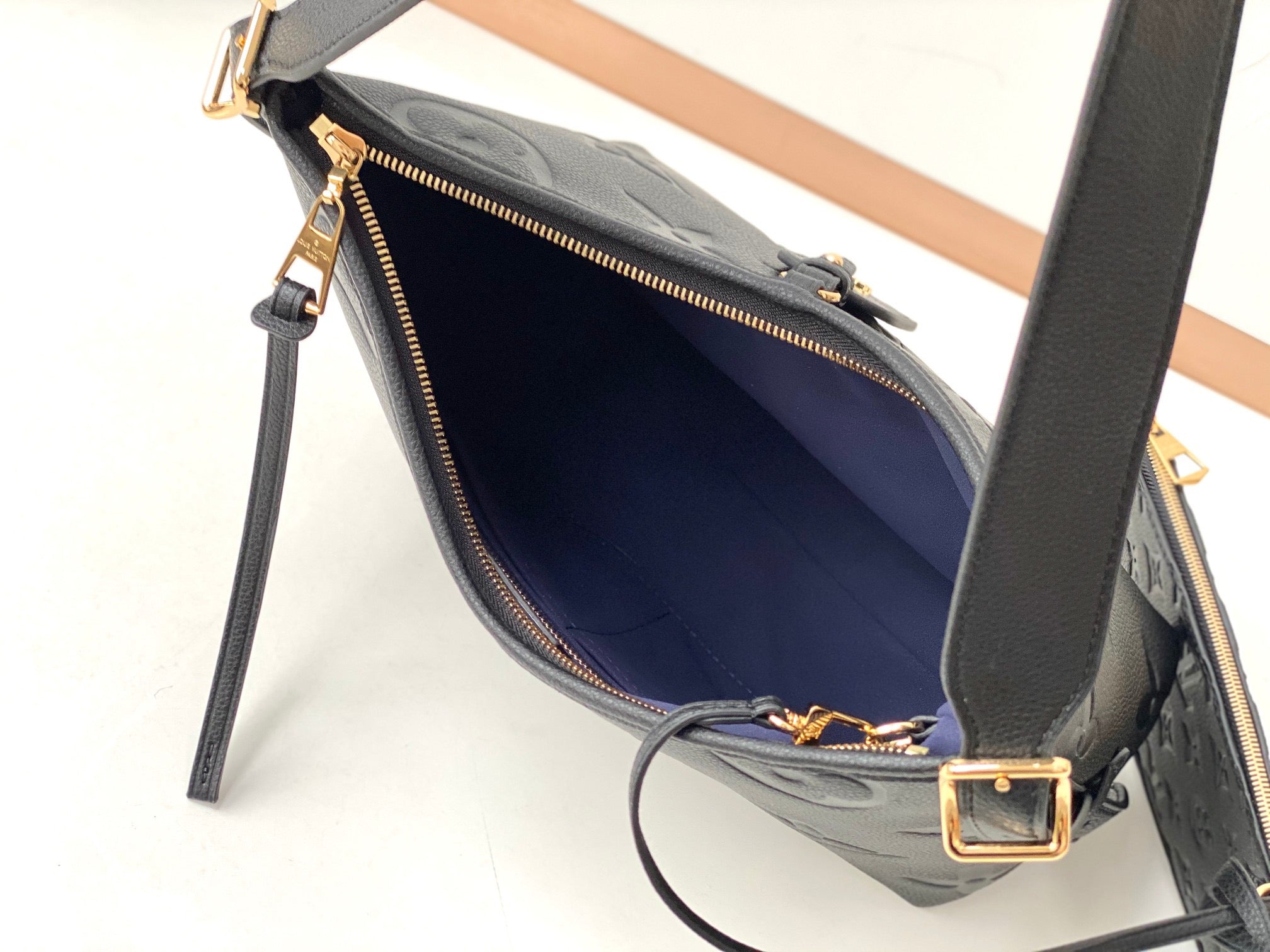 LOUIS VUITTON- LV bag