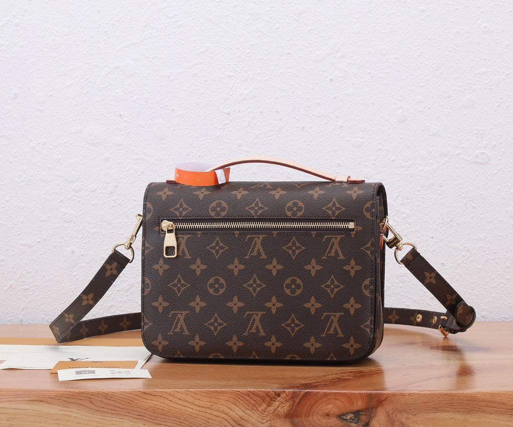 LOUIS VUITTON- LV bag