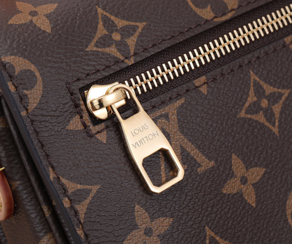 LOUIS VUITTON- LV bag