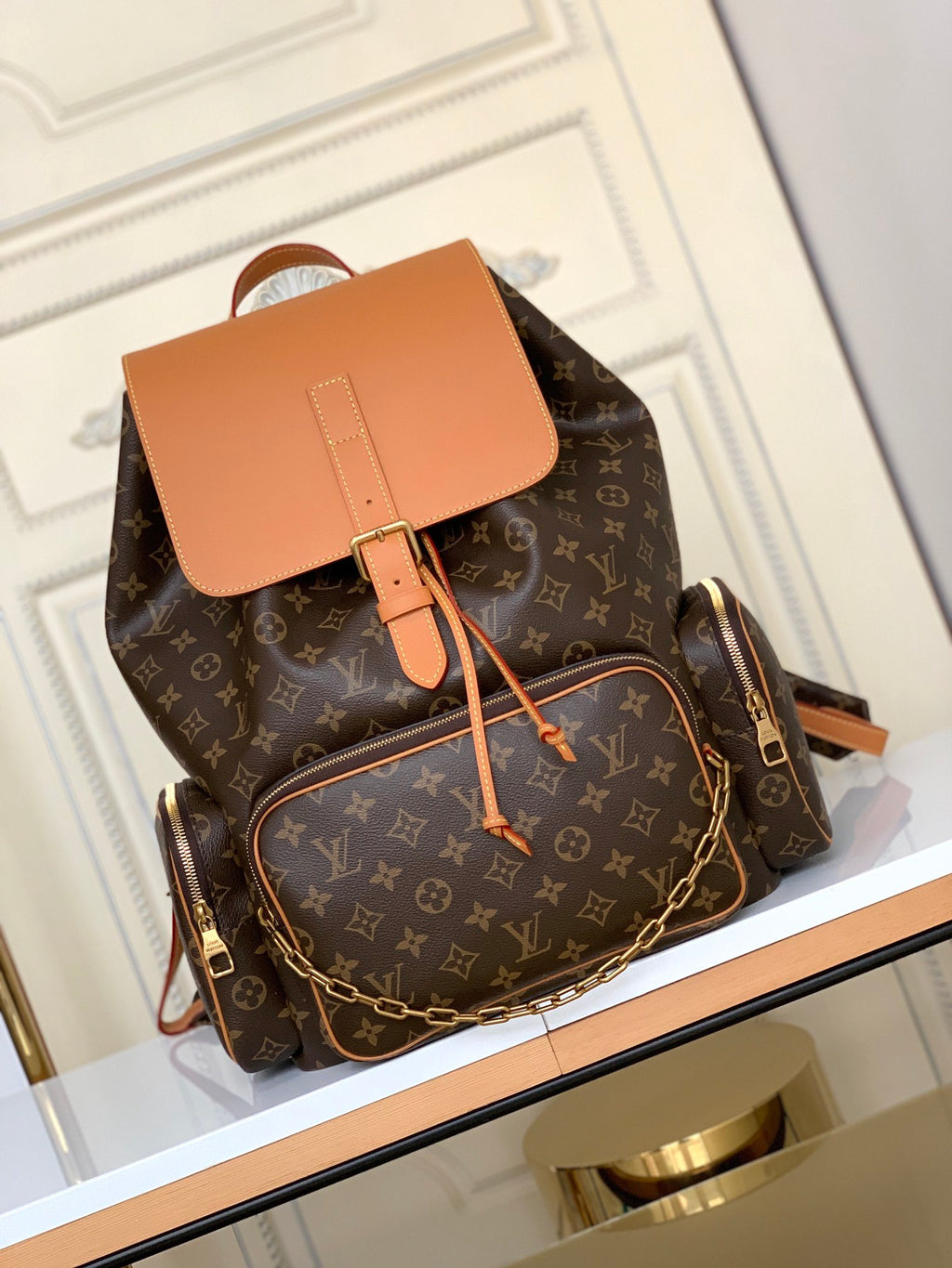 LOUIS VUITTON- LV bag