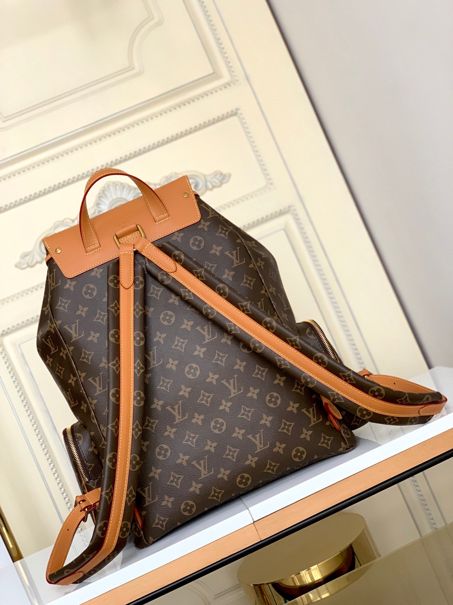 LOUIS VUITTON- LV bag